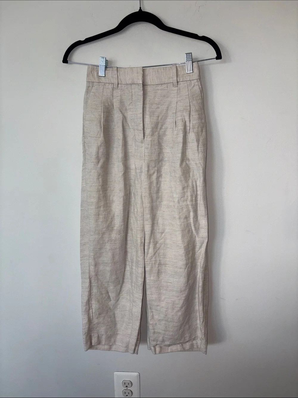 Aritzia Effortless Linen Wide Leg Pant in Tan-Taupe Sz XS short